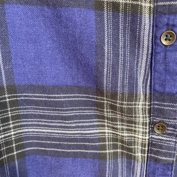 FOREVER 21 Plaid Long Button Down - Picture 8 of 9